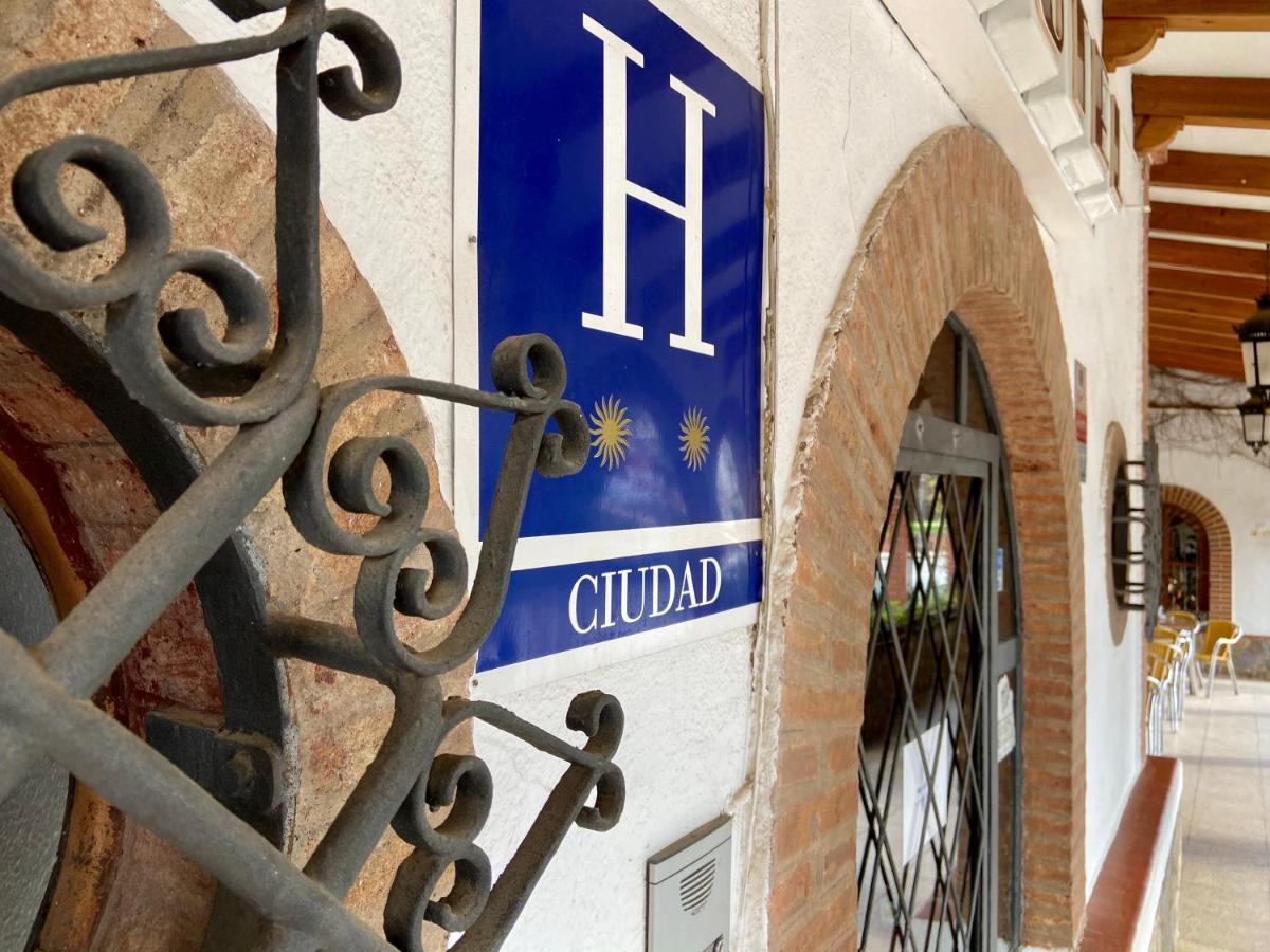 El Meson De Despenaperros Hotel Santa Elena Luaran gambar